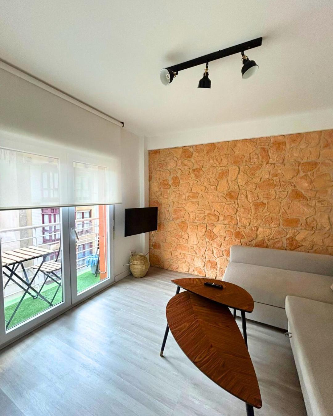 Casa Care - Al Ladito De La Playa Хихон Экстерьер фото
